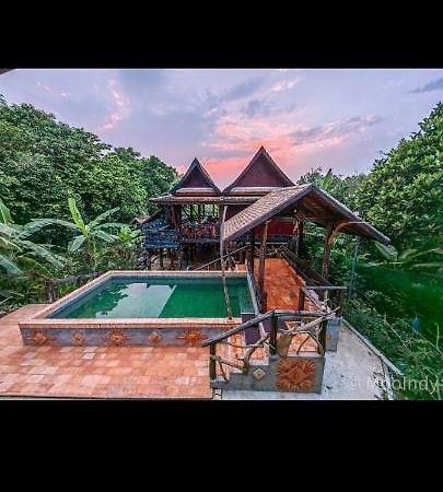 Baanthaeraek Vintage Bungalow Villa Songkhla Dış mekan fotoğraf